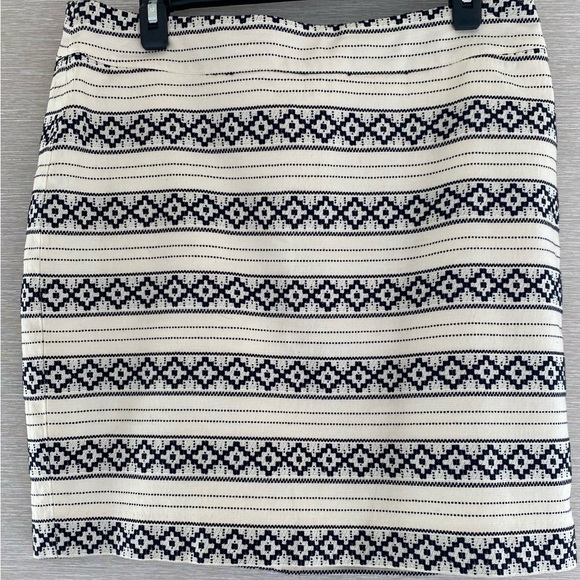 LUCY AND LAUREL LINED SKIRT - Picture 1 of 4